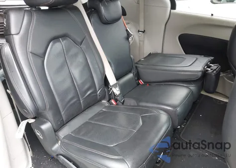 2020 Chrysler Pacifica Touring L z USA, uszkodzony, nr VIN 2C4RC1BGXLR142994